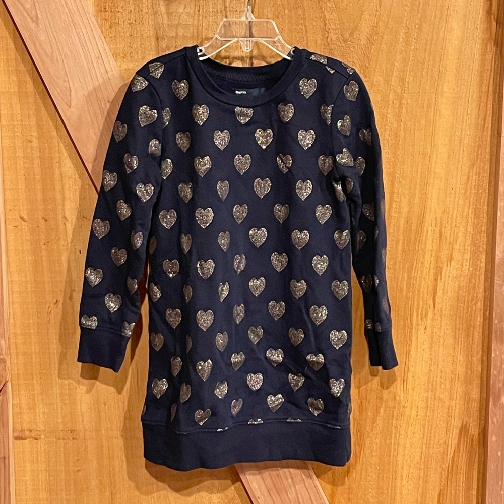 GAP girls size 6 sweatshirt tunic. Navy blue, with gold hearts.